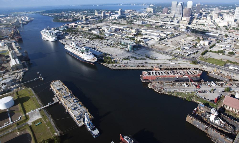 cruise ships docking in tampa today