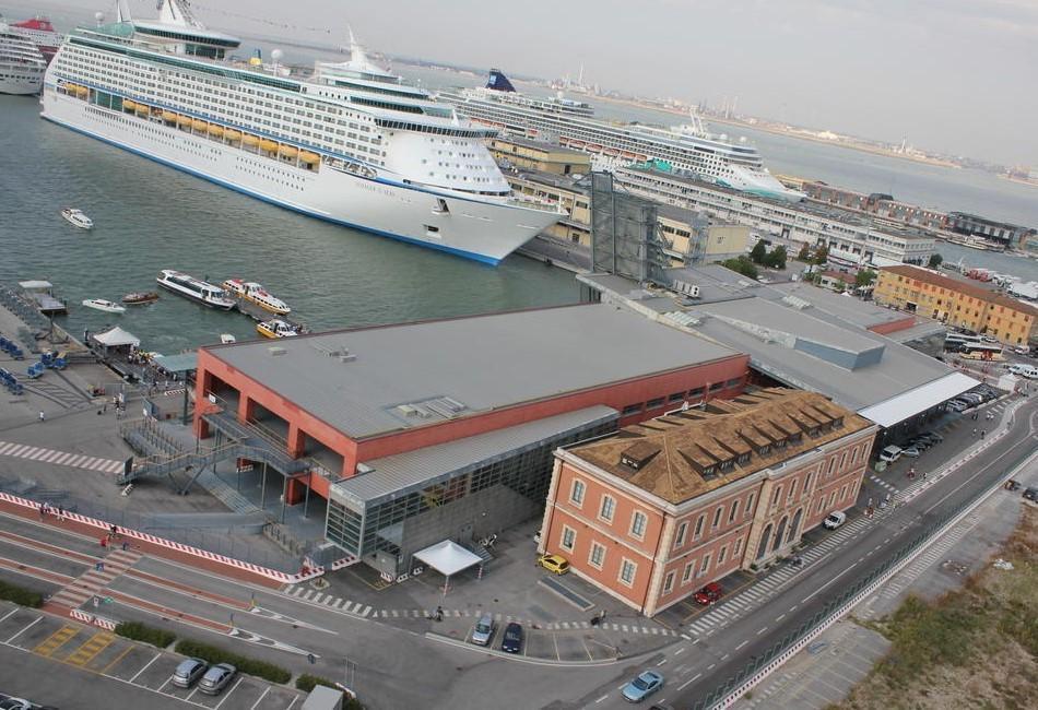 cruise ship ports near venice italy