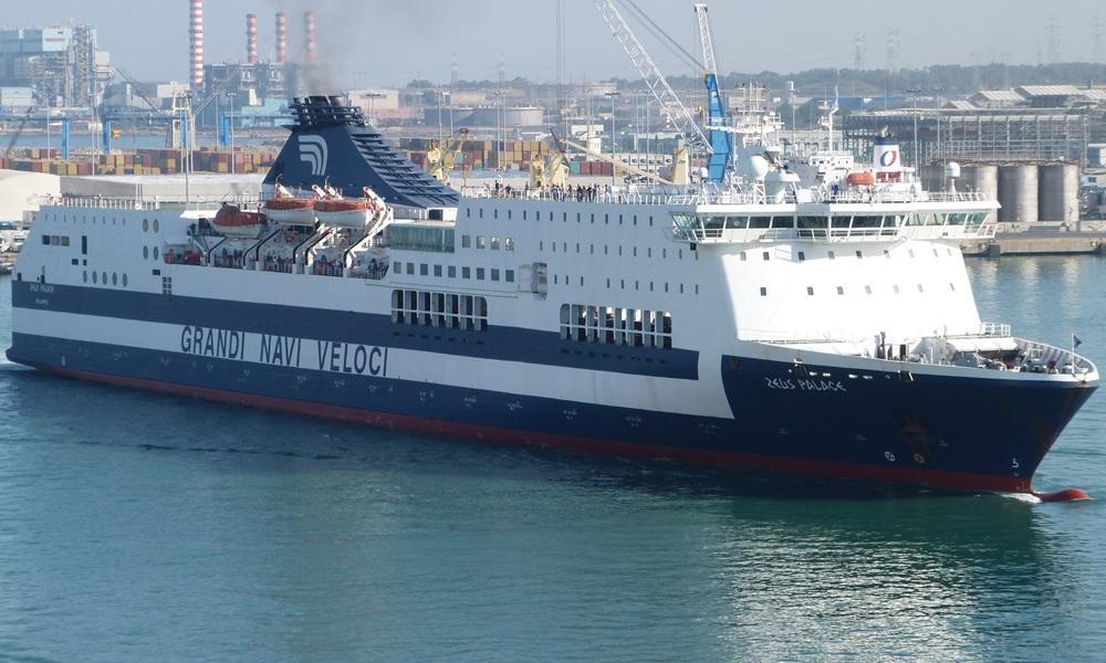 Zeus Palace ferry (GRIMALDI LINES) | CruiseMapper